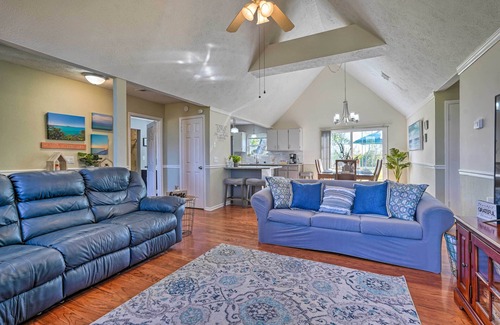 Southport Haus | Southport Getaway w/ Private Pool ~ 15 Mi to PCB!