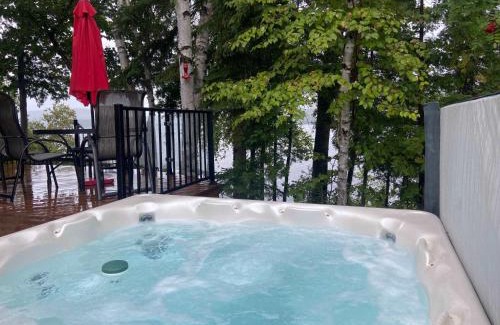 Pohenegamook Skihütte | Spa and Lake - Chalet Joy-o