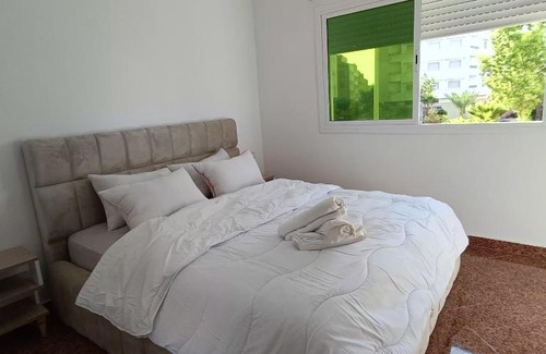 Branes Wohnung | Spacieuse 2 Br Apt Fast Wi-Fi