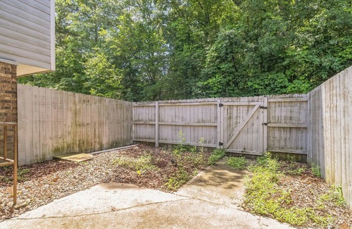 Ellenwood Wohnung | Rex Townhomes 2409A I Spacious 1 Bed 1.5 Bath