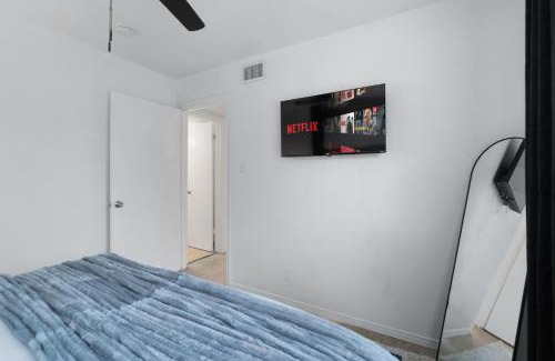 West Campus Wohnung | Spacious 1 Br Apt Next 2 Dwntown