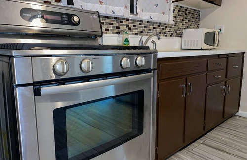 Hillside Wohnung | Spacious 1BR Apt Mins to NYC/EWR!