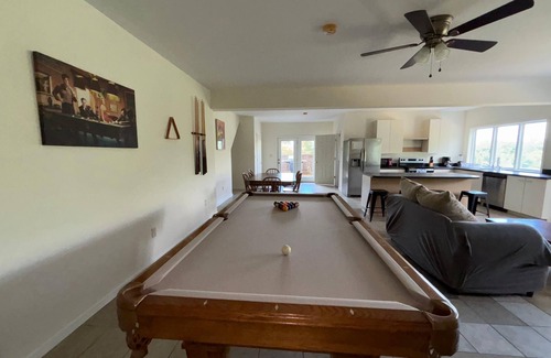 Quincy Wohnung | Spacious 2-bedroom Apt Waynesboro, Long term allowed