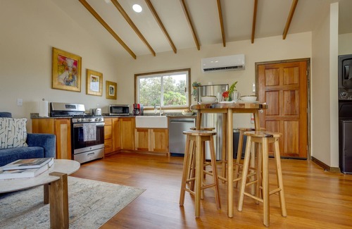 Placencia Kabine | Spacious 2-Bedroom-Lagoon Views-Pool-Maya Beach