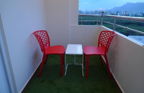 Tirupati Wohnung | Spacious 2 BHK apartment with living room fully equipped in beautiful Tirupathi