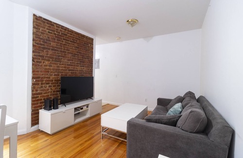 Upper East Side Wohnung | Spacious 2 BR on Upper East Side