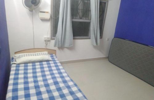 Velachery Wohnung | Spacious 2BHK in Velachery, with aircons, equipped kitchen, car park, WiFi and other utilities