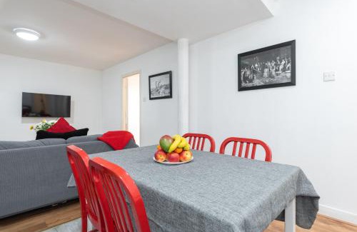 City Centre Dublin Wohnung | Spacious 3-Bed Apt in Dublin Center