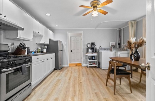 Winter Hill Wohnung | Spacious 3-bedroom 2bath apartment in Somerville