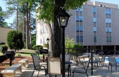 Anniston Wohnung | Spacious 3 Bedroom Apartment close to everything!