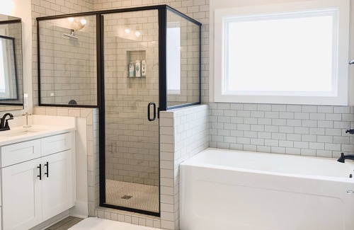 Auburn Haus | Spacious 3 BR home - 1.5 mi to campus