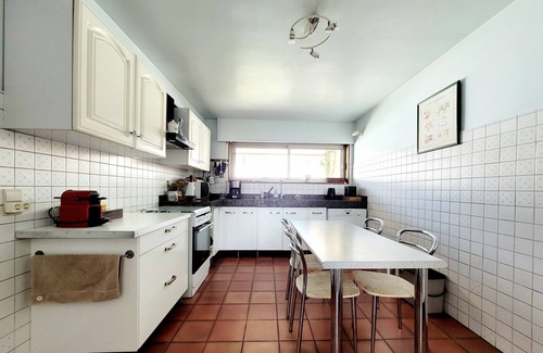 Le Grand Large Haus | Canet-en-Roussillon: Maison T4 spacieuse climatisée, jardin, parking, proche mer, idéale 6 pers.