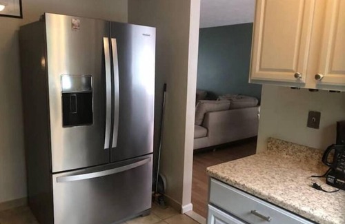Herndon Bootsverleih | Spacious 3Br/2Bth close to INOVA & Reston Hospitals, DC, and Dulles airport