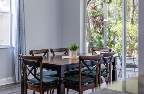 Tarpon Springs Haus | Spacious 3BR Family Home Near Sponge Docks