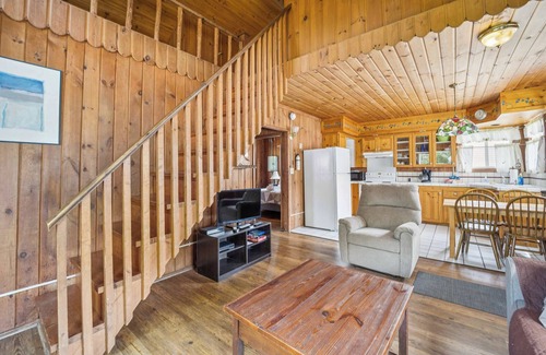 Greenbush Wohnung | Spacious 3BR Lakefront Cottage w/ Beach Access