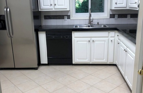 Stone Mountain Haus | Spacious 4-bedroom house in charming Stone Mountain with WiFi, AC