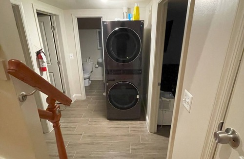 Southwest Wohnung | Spacious 4-bedroom apartment with AC, WiFi in amazing Washington DC