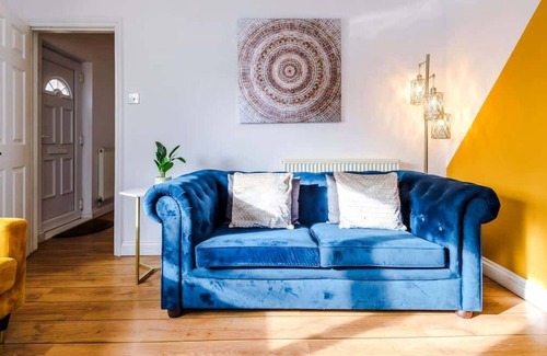 Chester Haus | Spacious 4 Bedroom Chester Home with parking.