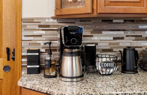 Des Plaines Haus | Spacious 4-bedroom house in amazing Des Plaines with WiFi, AC