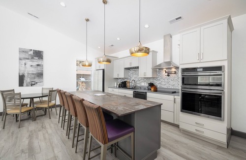 St. Robert Haus | Spacious 4-bedroom house in prime Saint Robert location with modern amenities