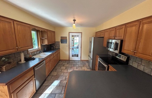 Sun Prairie Haus | Spacious 4-bedroom house in delightful Sun Prairie with Theater Room!