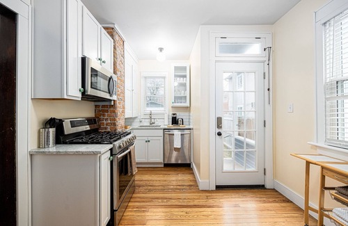 Old North Columbus Haus | Spacious 4BD 2BA Home Near OSU