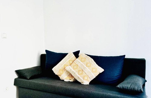 Grinzing Wohnung | Spacious 4BR Apt for up to 12P; 10Min to FAC Platz