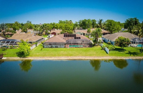 Lauderhill Haus | Spacious 5-bedroom house with WiFi and AC in superb Fort Lauderdale