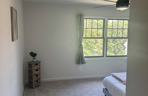 Stone Mountain Haus | Spacious 5-bedroom house in charming Stone Mountain with WiFi, AC