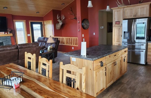 Ransom County Kabine | Spacious 5-bedroom/3 bath LODGE, Located between Fort Ransom, ND & Lisbon, ND