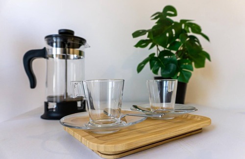 Se Wohnung | Spacious 5-bedroom apartment to 10 people in fabulous Faro with AC, WiFi