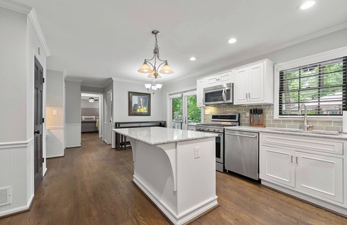 Sandy Springs Haus | Spacious 5-bedroom house in charming Sandy Springs with Hot Tub and Game Room