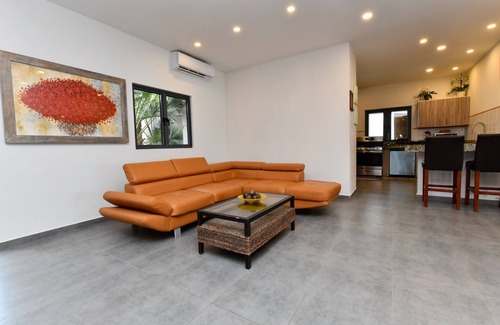 Jaburibari Haus | Geräumige Villa für 8 Personen, Pool und Privatsphäre garantiert