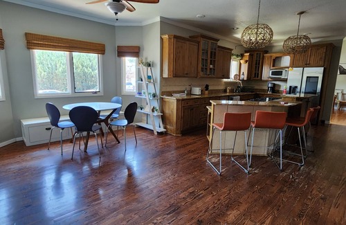 Cheyenne Haus | Spacious 5-bedroom Western retreat near, State Parks and Frontier Days Park.