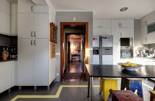 Rio Maior Haus | Spacious 5-bedroom house in charming Sao Joao da Ribeira with AC, WiFi
