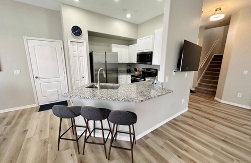 Tuscan Hills Villa | Spacious 5BR Gated Resort Villa w/ Private Pool & Spa – Near Disney!