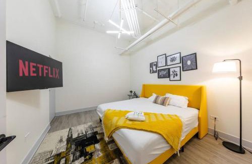 Near South Side Wohnung | Spacious 5BR Luxury Suite Perfect for Groups with Gym Access and Optional Parking Near McCormick Place, Grant Park and Soldier Field