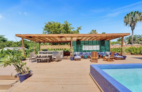 Fort Lauderdale Villa | Spacious 6-bedroom villa - with Outdoor Oasis - Pool in charming Fort Lauderdale