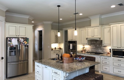 Starkville Haus | Geräumiges 6 Schlafzimmer - Zuhause in der Ferne!