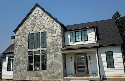 Huntsville Haus | Spacious 6-bedroom house in welcoming Huntsville with AC, WiFi near lake