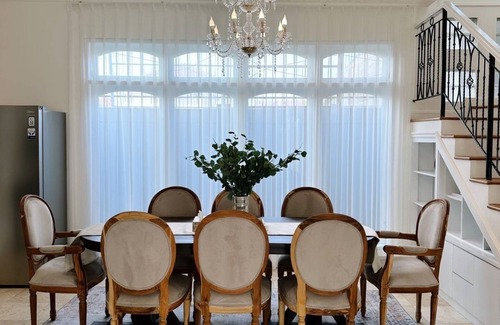 Pemogan Villa | Spacious 6BR 6Bathrooms Villa, Private Pool, Daily Housekeeping, Prime Location!