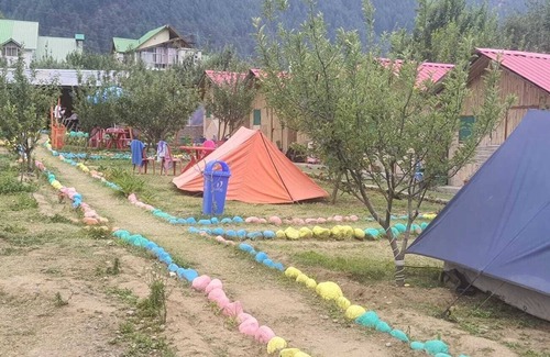 Naggar Haus | Spacious 7-bedroom campground with fitness room, WiFi in marvelous Naggar