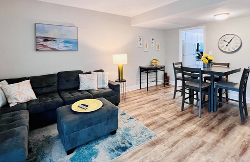 Golden Mile Haus | Spacious and Central Family/Pet Friendly Townhome with Pool, Half Mile to Beach!