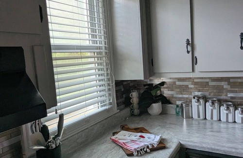 Fountain Haus | Spacious and Modern 5-bedroom Historic House in Charming Fountain NC!