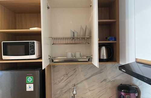 Cikarang Wohnung | Spacious and Restful 1BR at Vasanta Innopark Apartment