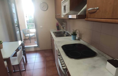 Calafat Wohnung | Spacious apartment overlooking the community pool. Ideal for children.