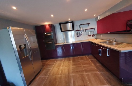 Salins-les-Bains Wohnung | Spacious apartment