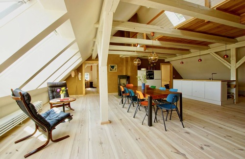 Klein Vielen Wohnung | Grosszügige Ferienwohnung in saniertem Denkmal