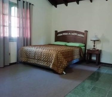 Lambare Wohnung | Spacious apartment on the second floor