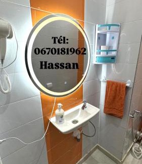 Errachidia Wohnung | Spacious Apartment with Motorcycle Garage, Free Parking, and Air Conditioning